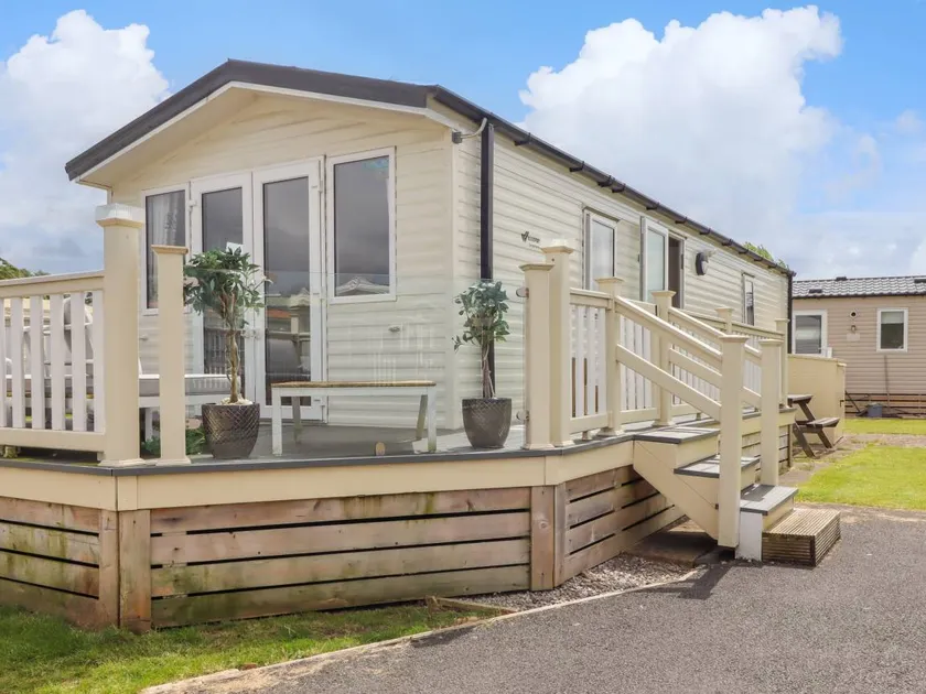 Cottage with garden | Beach view - Image 1