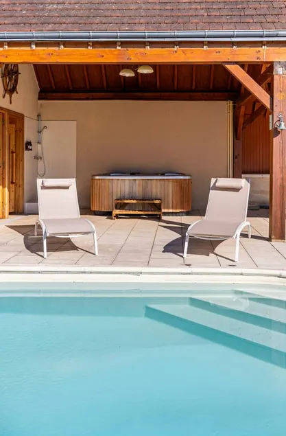 Family-friendly house with garden, terrace & private pool | Good for workation - Image 1
