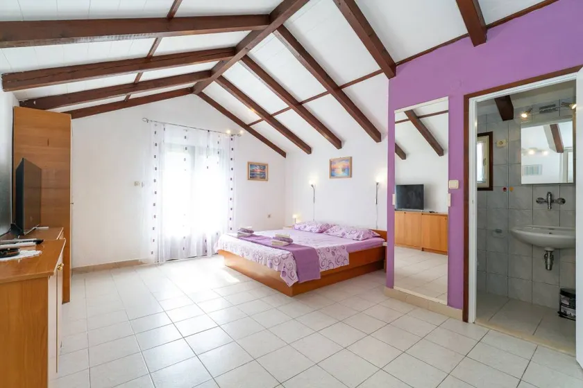 Ferienwohnung mit privatem Pool, Garten und Grill | Gartenblick - Image 1