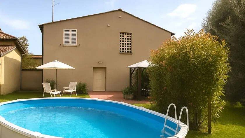 House with garden, terrace & private pool - Image 1