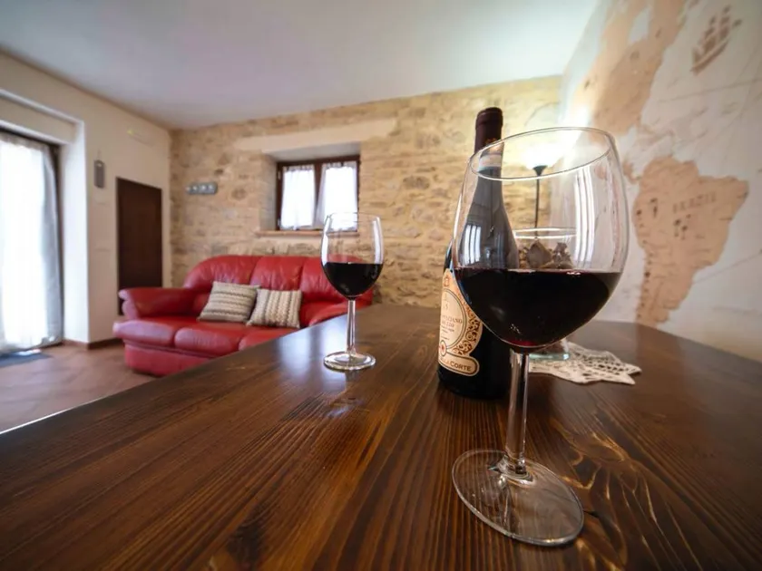 Children-friendly lovely bed & breakfast | Panoramic view | Pets allowed - Image 1