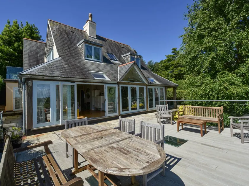 Children-friendly cottage with garden - Image 1