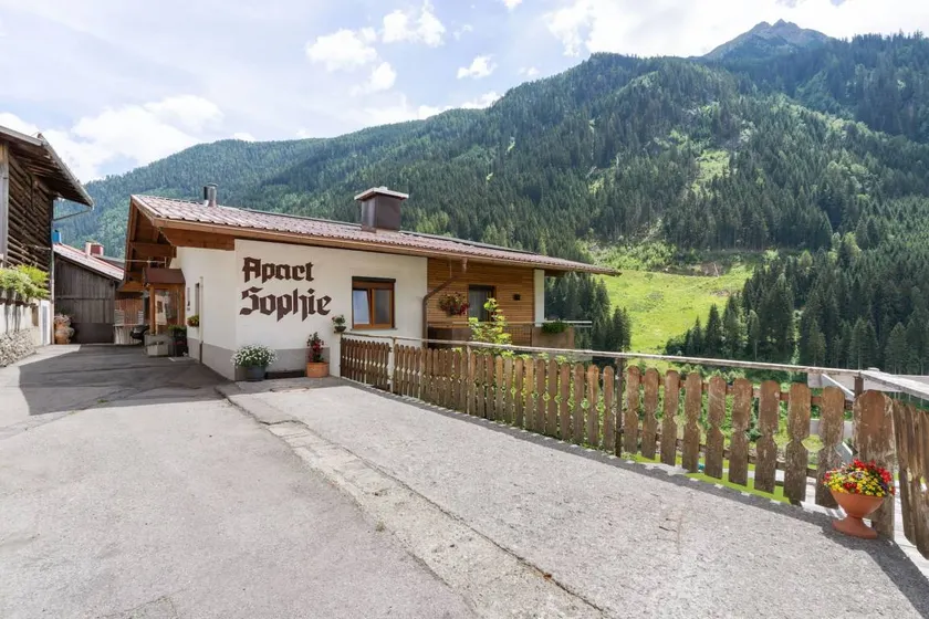 Apartamento vacacional con sauna | Vistas a la montaña - Image 1