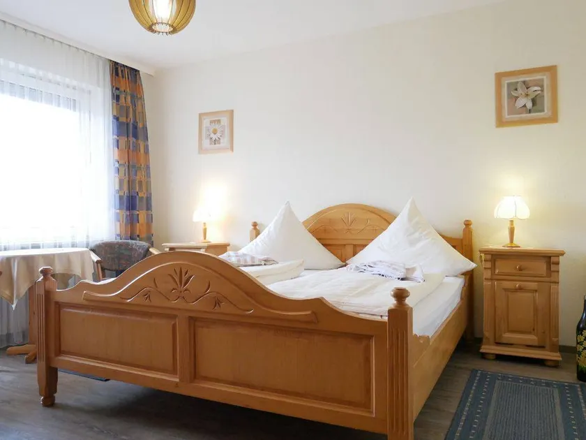Family-oriented wonderful guest house with garden | Pet-friendly - Image 1