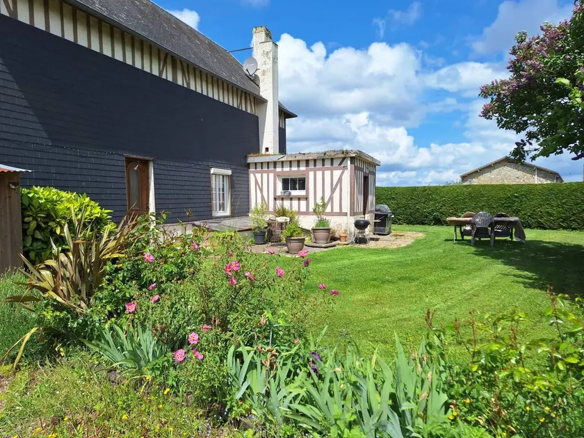 Cottage with barbeque & garden | Garden view - Image 1
