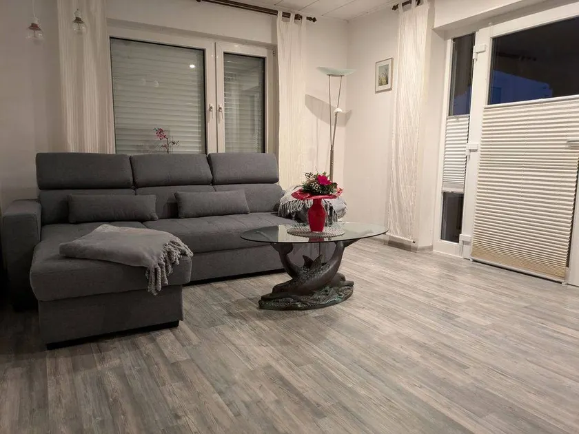 Family-oriented charming flat with terrace & barbeque - Image 1
