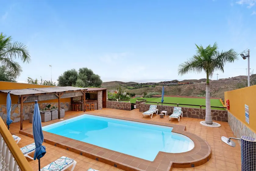 Fully equipped pleasant villa with garden, terrace & private pool | Mountain view | Good for workation - Image 1
