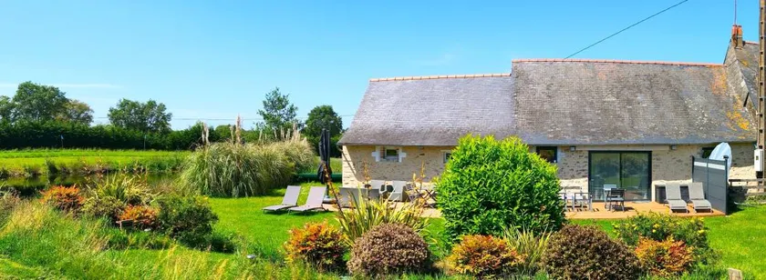 Holiday Home “Le Duo du Domaine de l’Epinay” with Private Terrace, Garden & Wi-Fi - Image 1
