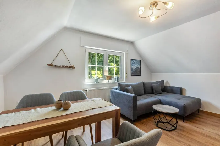 Appartement de vacances avec terrasse, jardin et barbecue | Vue jardin - Image 1