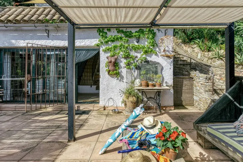 Holiday Home 'La Casa De Los Artistas' with Mountain View, Private Terrace and Wi-Fi - Image 1