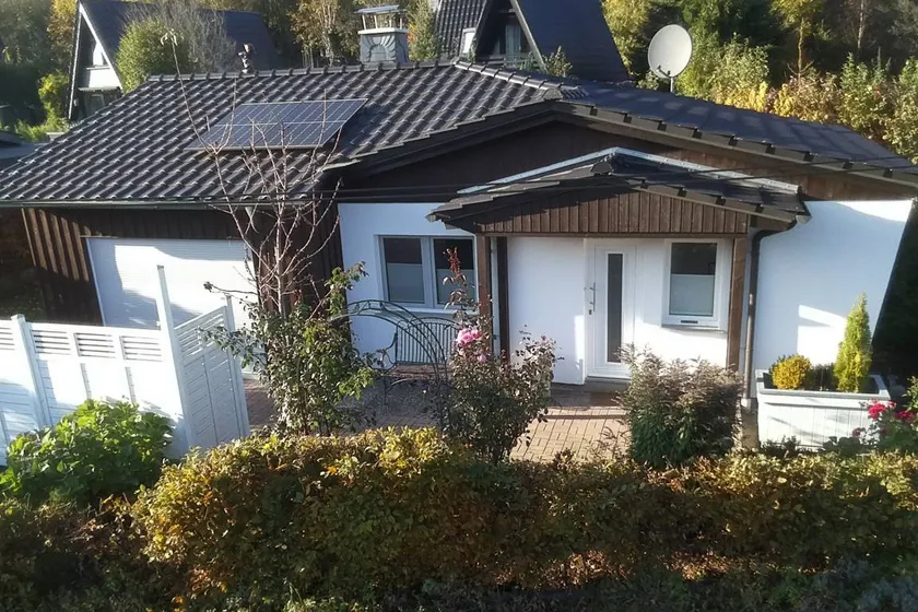 House with barbeque, terrace & garden | Garden view - Image 1