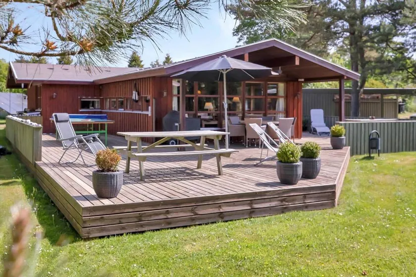 Fully equipped charming house with terrace, barbeque & sauna | Dogs allowed - Image 1