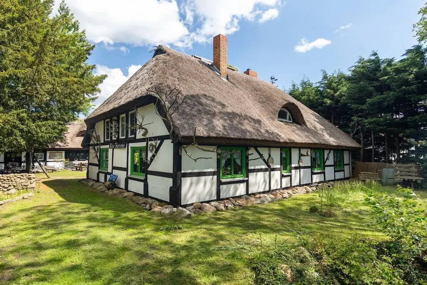Beautiful holiday home with garden & sauna | Pet-friendly - Image 1