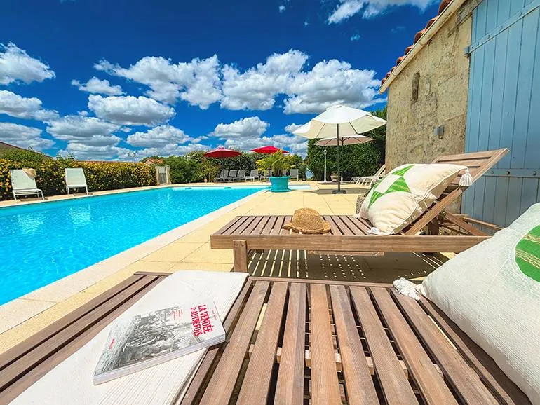 Gite with barbecue, private pool & terrace | Garden view - Image 1
