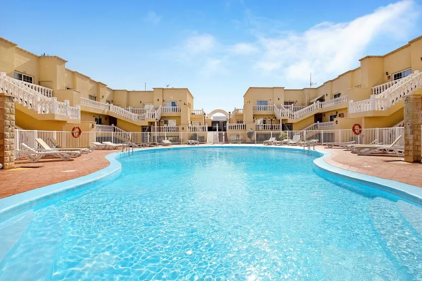 Gradevole casa accogliente e familiare con giardino, piscina e terrazza | Vista sul giardino | Spiaggia nelle vicinanze | Perfetta per il lavoro da remoto - Image 1