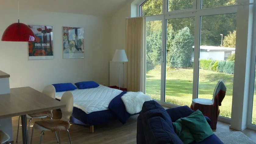 Flat with BBQ & garden - Image 1