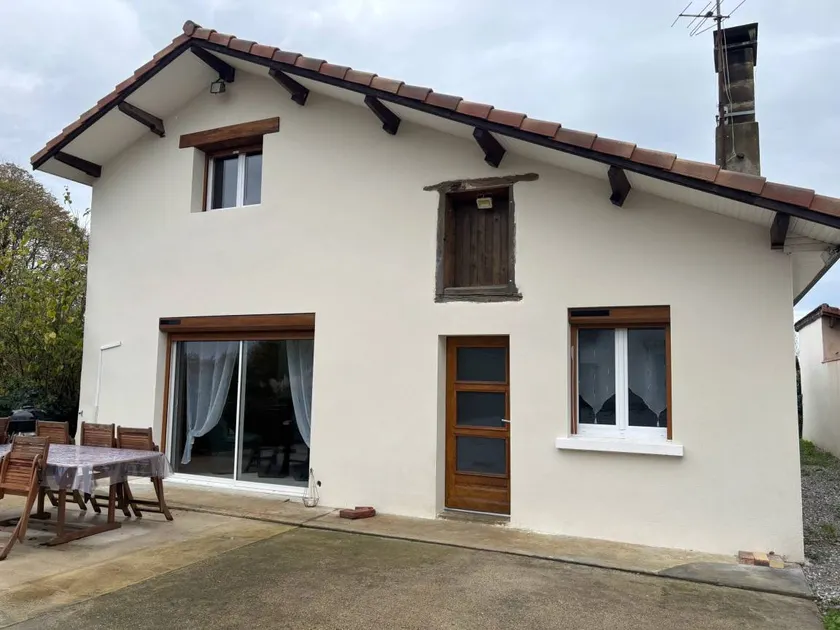 Fully equipped big holiday home with terrace, garden & BBQ | Mountain view | Suitable for remote work - Image 1