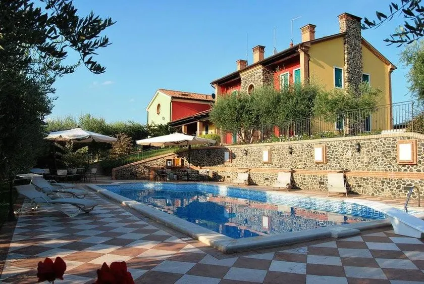 Tenuta Fortelongo: Matrimoniale con vista/colazione - Image 1