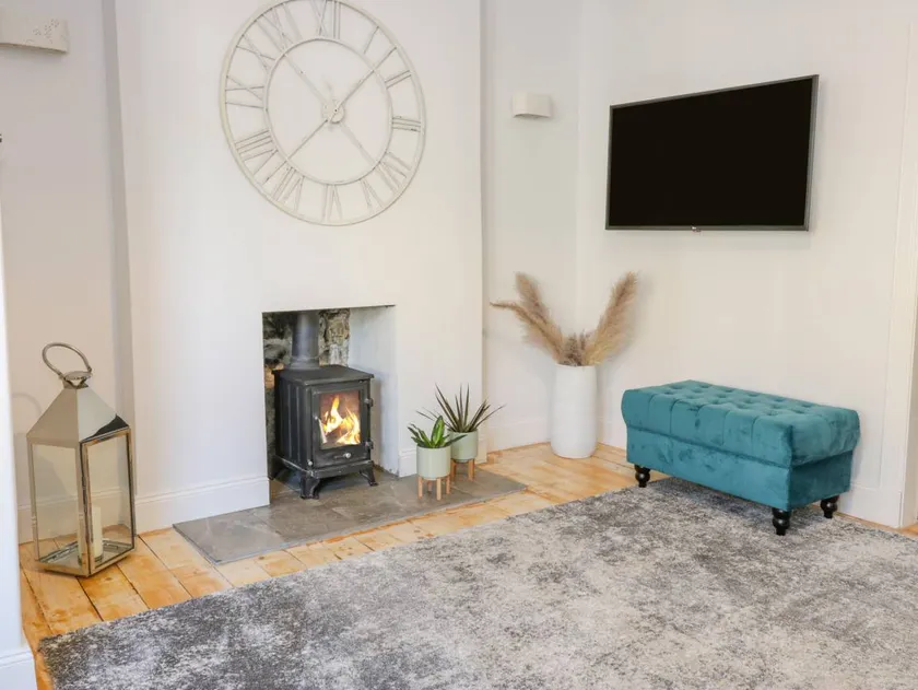 Child-friendly pleasant cottage | Close to the beach | Pets allowed - Image 1