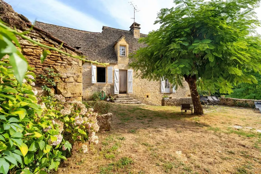 La Bagatelle – Charming and Peaceful Authentic Holiday Home - Image 1