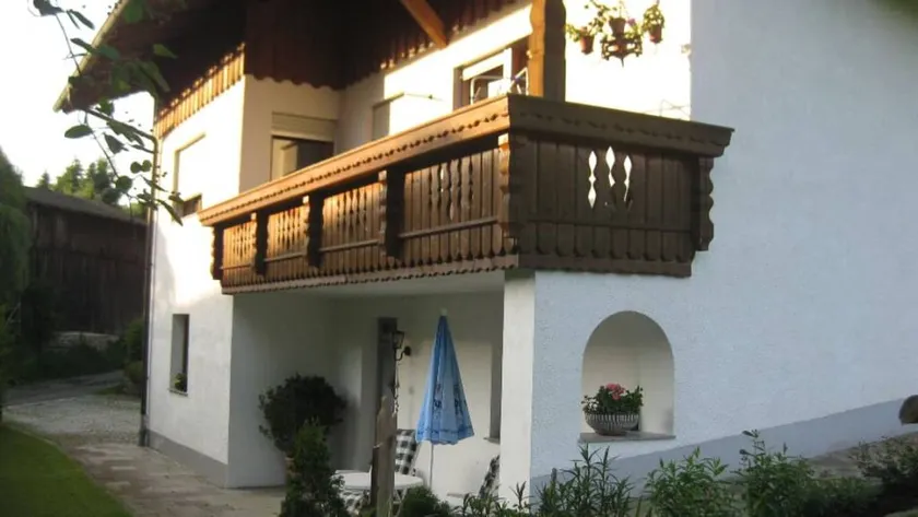 Holiday apartment with terrace, garden & barbeque - Image 1