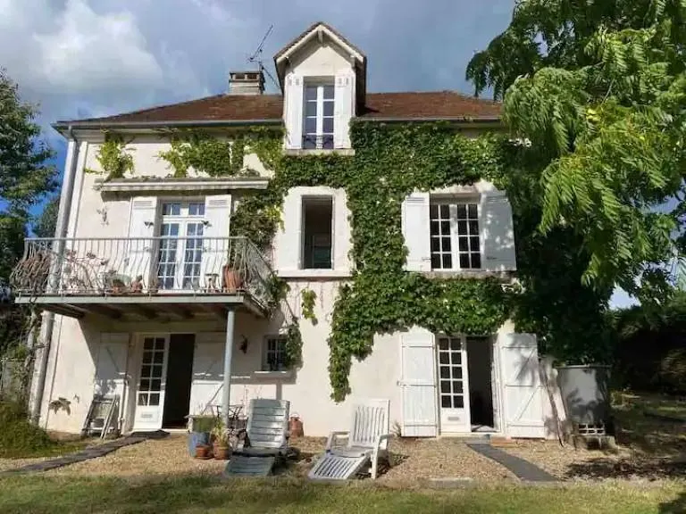 Family-oriented charming house with terrace, garden & BBQ | Garden view | Pet-friendly - Image 1