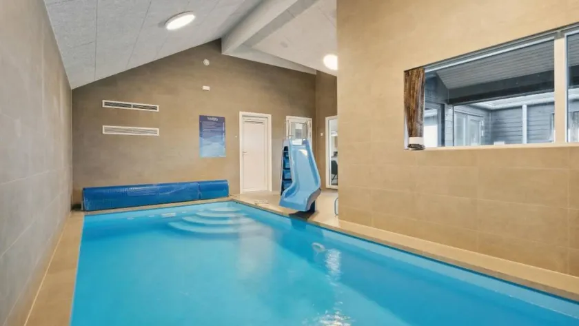 Holiday home with private pool, garden & sauna - Image 1