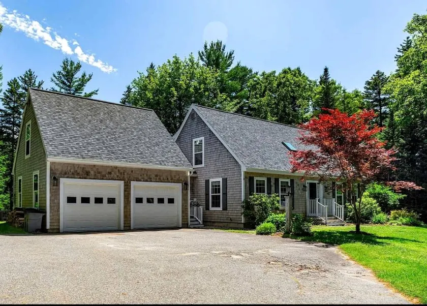 Spacious Family Vacation Home with Fire Pit Near Acadia National Park Bar Harbor, Maine - Image 1