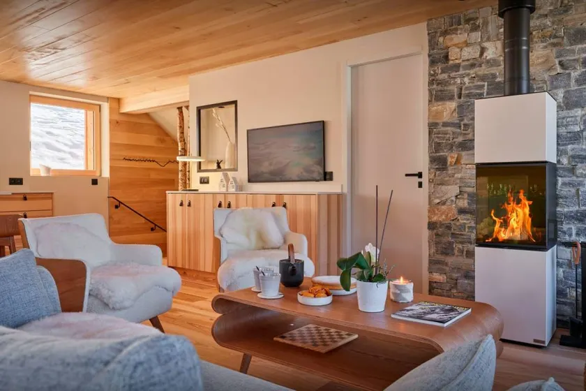 Incantevole chalet adatto alle famiglie con sauna, giardino e piscina privata | Vista sul lago | Vicino alle piste da sci | Perfetto per il lavoro da remoto - Image 1