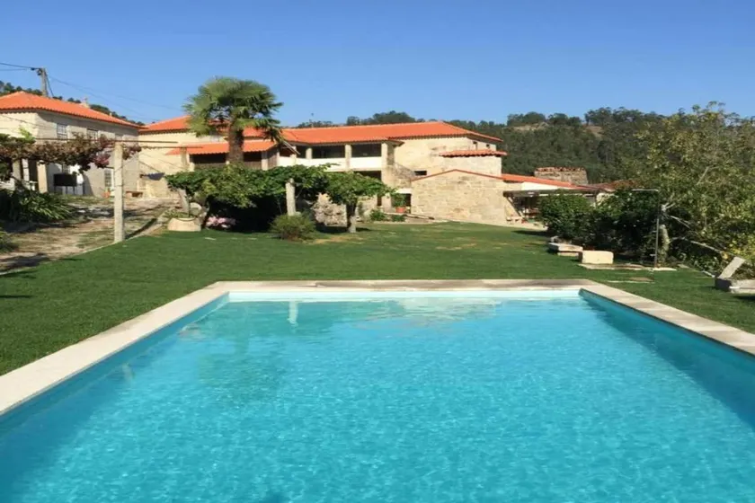 Casa con barbecue, giardino e terrazza - Image 1