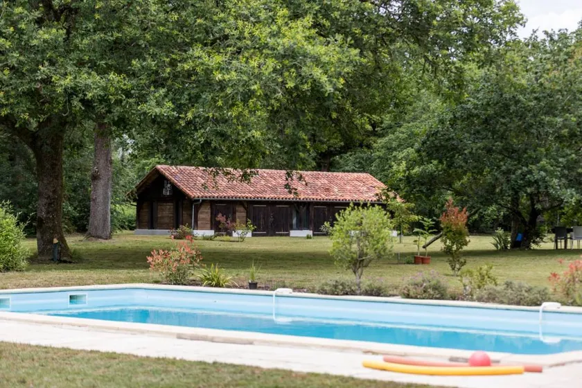 Gite with barbeque, pool & garden - Image 1