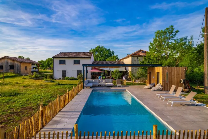 Casa accogliente e familiare con giardino, griglia e piscina | Vista sul giardino | Ideale per lavorare da remoto - Image 1