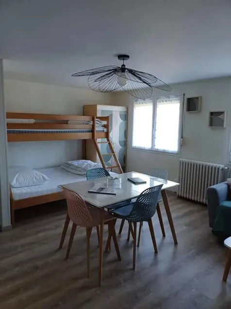 Charming Studio in Cornimont, 30 m², Sunny Terrace - Image 1