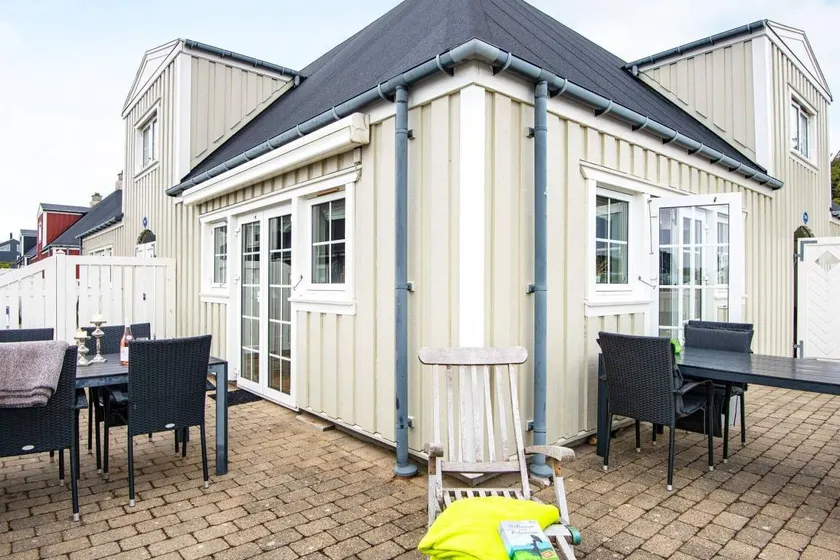 Apartment with barbeque, jacuzzi & sauna - Image 1