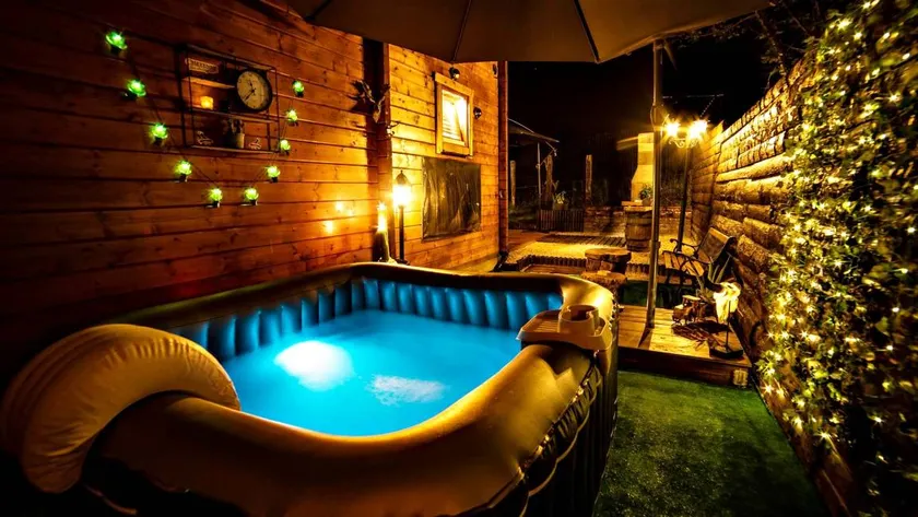 Chalet with garden, terrace & barbeque | Nature view - Image 1