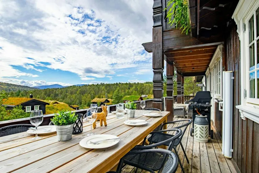 Family-friendly house with jacuzzi, terrace & BBQ | Dogs allowed - Image 1