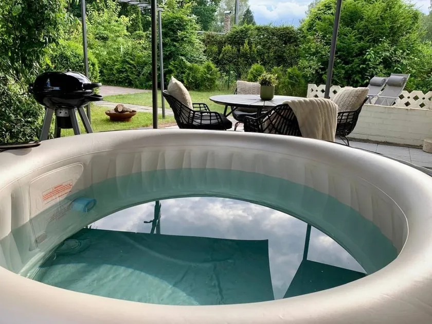 Child-friendly wonderful holiday home with garden, hot tub & barbeque | Panoramic view | Dogs allowed - Image 1