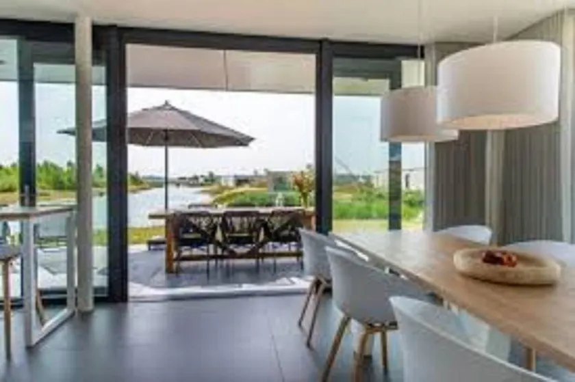Child-friendly big house with pool, garden & barbecue - Image 1