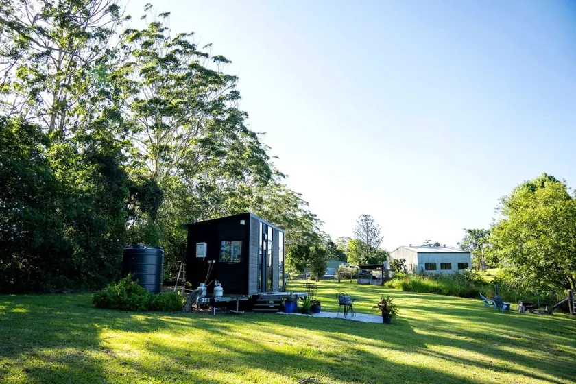 Charming Tiny House with Stunning Landscapes and Abundant Wildlife in Queensland, Australia - Image 1