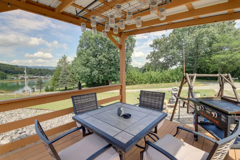 Cherokee Lake Cabin: Shared Pavilion & Fire Pit! - Image 1
