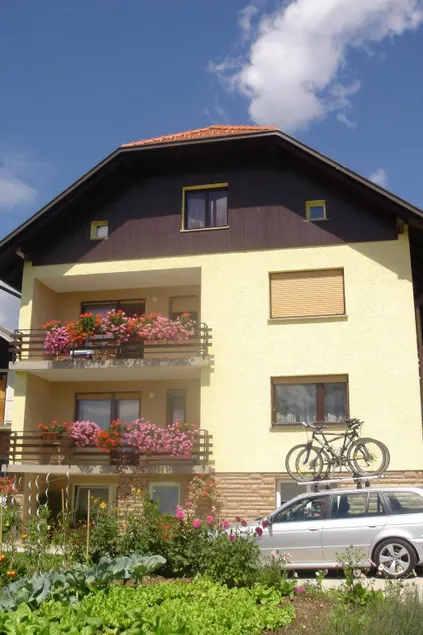 Appartement In Zasip Mit Möblierter Terrasse - Image 1