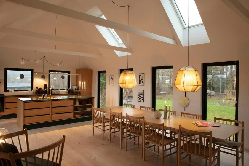 Holiday home with BBQ & terrace | Water view - Image 1