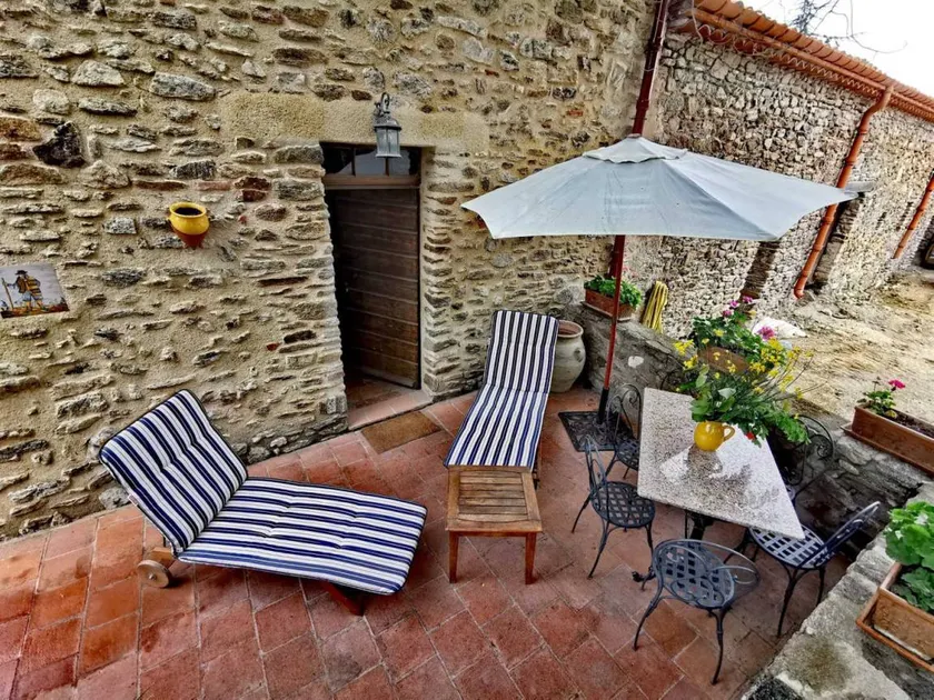 Gîte avec barbecue et terrasse - Image 1