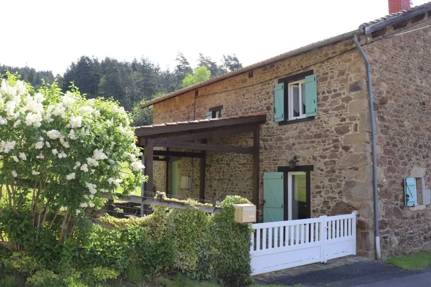 Maison adaptée aux familles avec barbecue, jardin et terrasse | Vue jardin | Avec animaux bienvenus - Image 1
