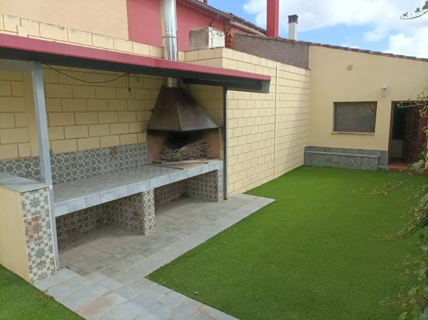 Ferienhaus mit Garten und Grill | Gartenblick | Perfekt für die Arbeit von Zuhause - Image 1