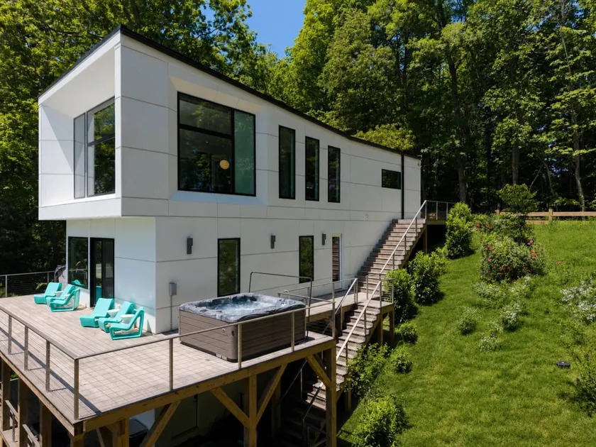 Telescopic 3BR mountain-view home in Marshall with 3 baths and king beds - Image 1