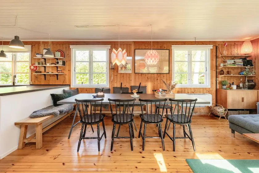 Child-friendly holiday home with garden, barbeque & terrace | Dogs allowed - Image 1