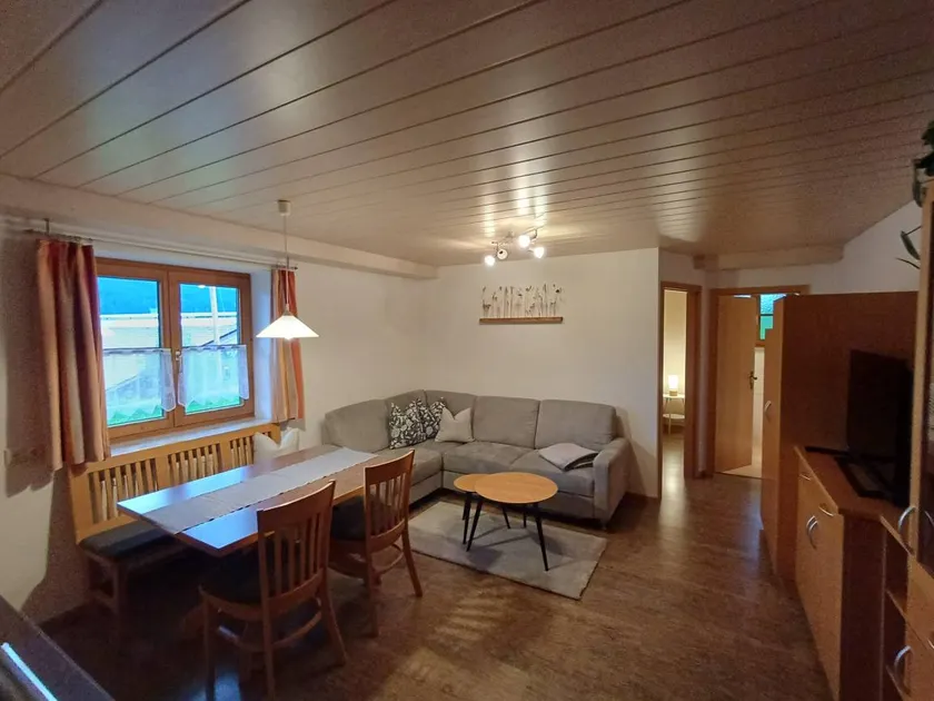 Apartment mit Garten und Pool | Bergblick - Image 1