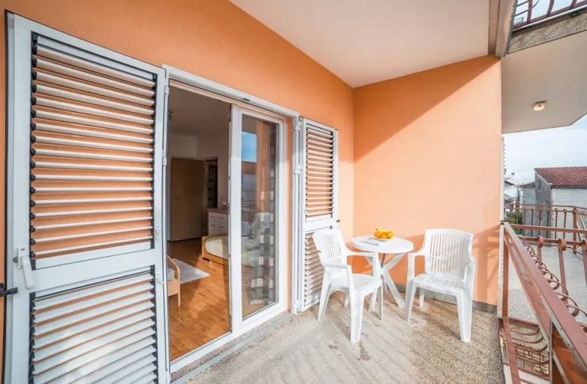 Appartement avec terrasse et barbecue | Vue jardin - Image 1