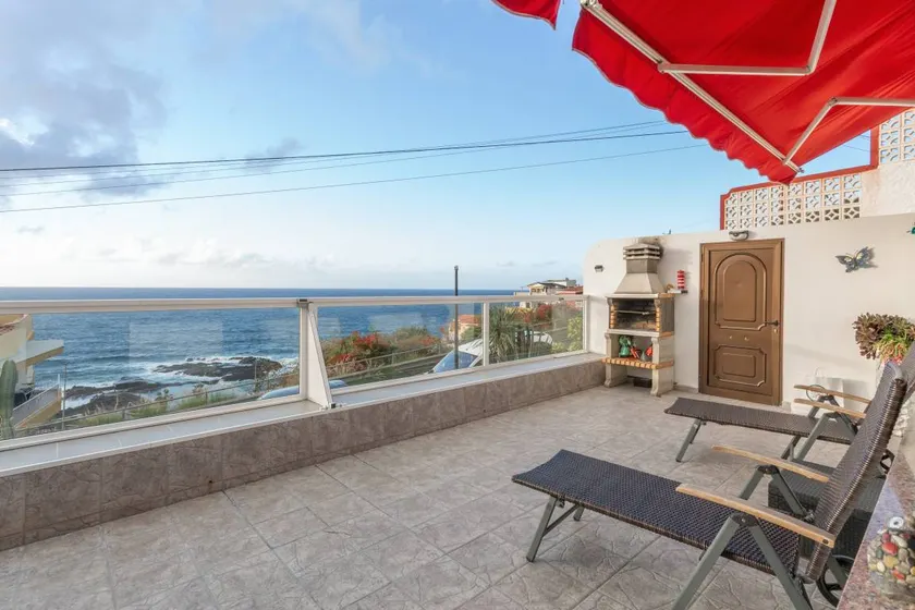 House with BBQ & terrace | Sea view | Close to the beach | Suitable for remote work - Image 1